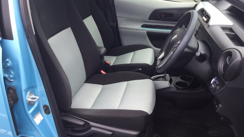 内装前方シート