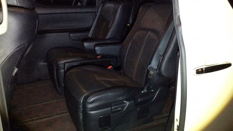 内装後方シート