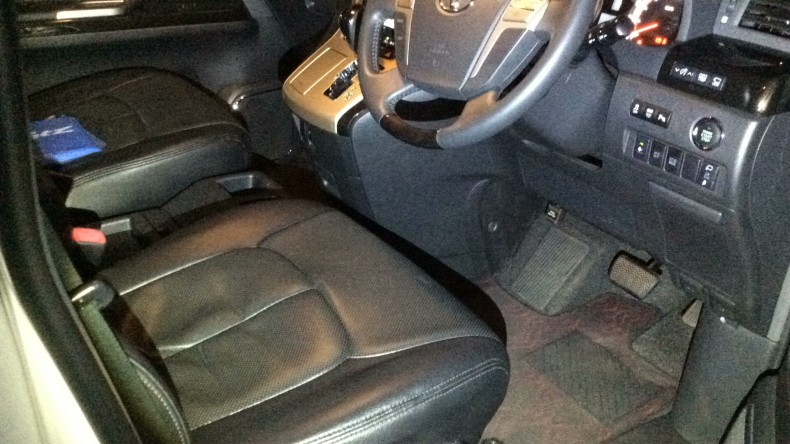 内装前方シート