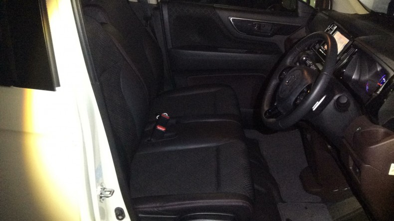 内装前方シート