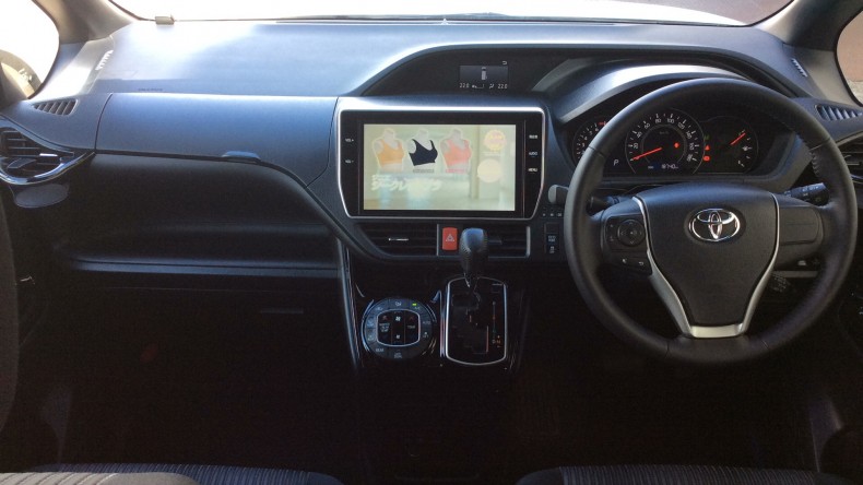 内装インパネ全体