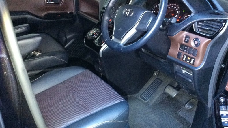 内装前方シート