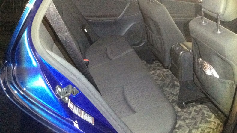 内装後方シート