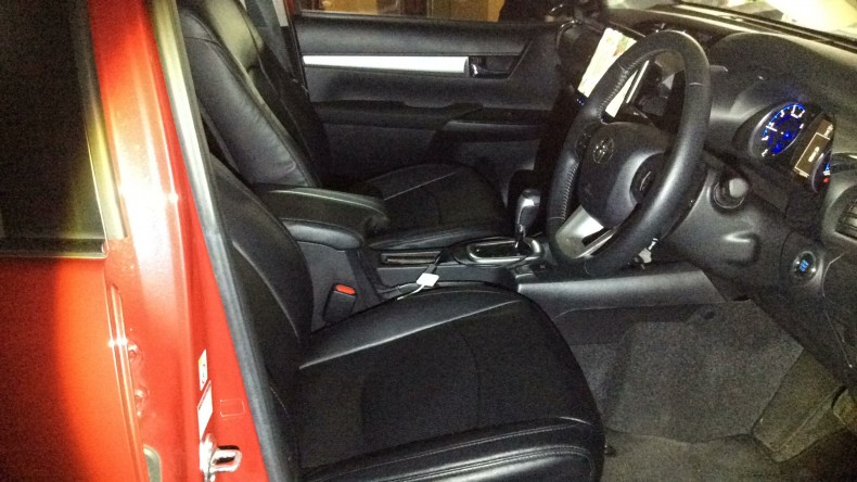 内装前方シート