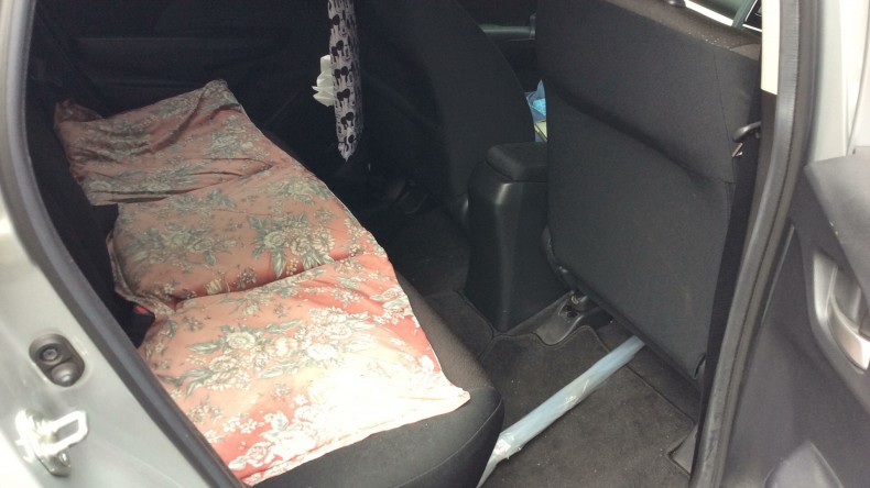 内装後方シート