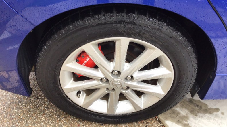 タイヤホイール前