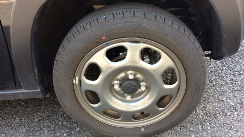 タイヤホイール前