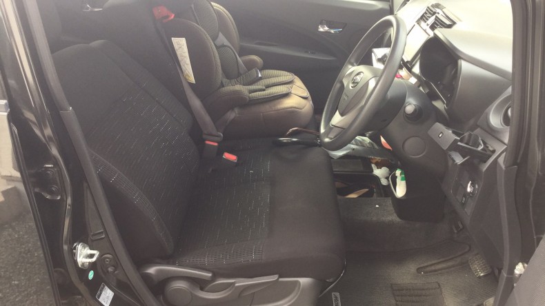 内装前方シート