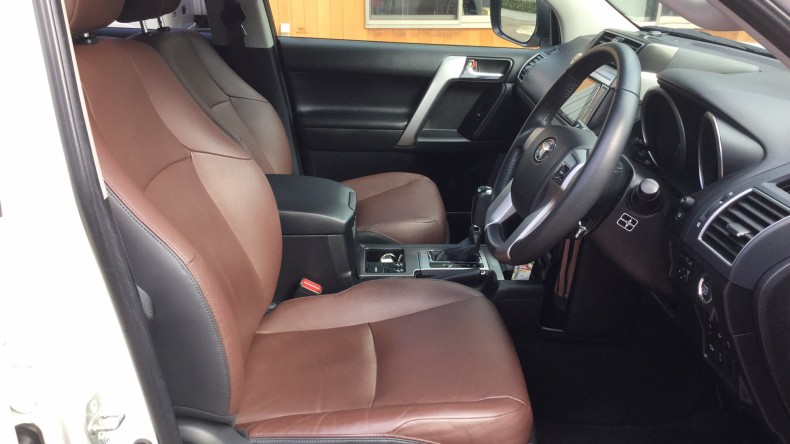 内装前方シート