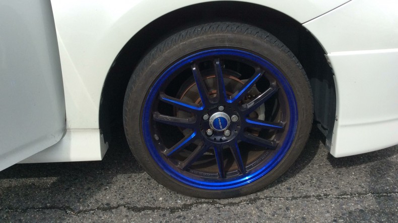 タイヤホイール前