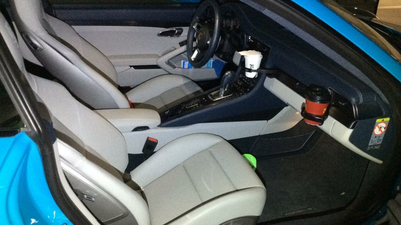 内装後方シート