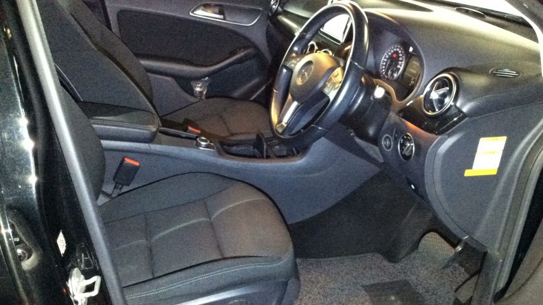 内装前方シート