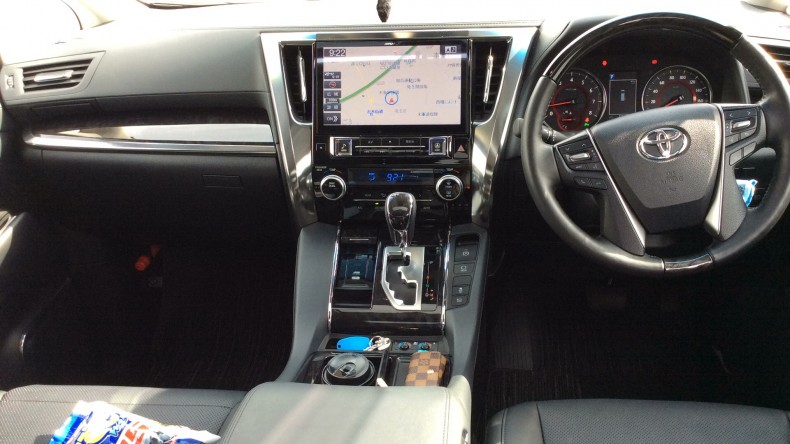 内装インパネ全体