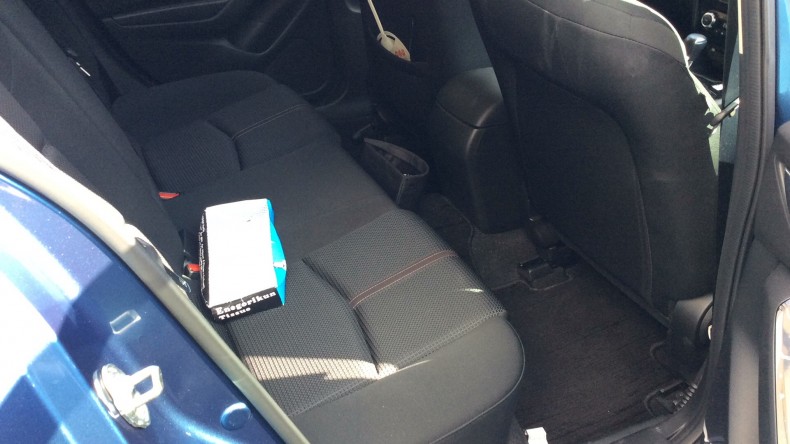 内装後方シート