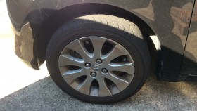 タイヤホイール前