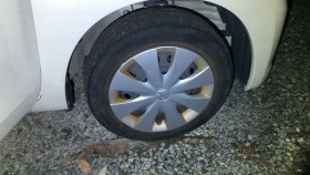 タイヤホイール前