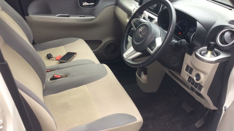 内装前方シート