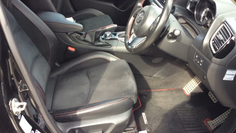 内装前方シート