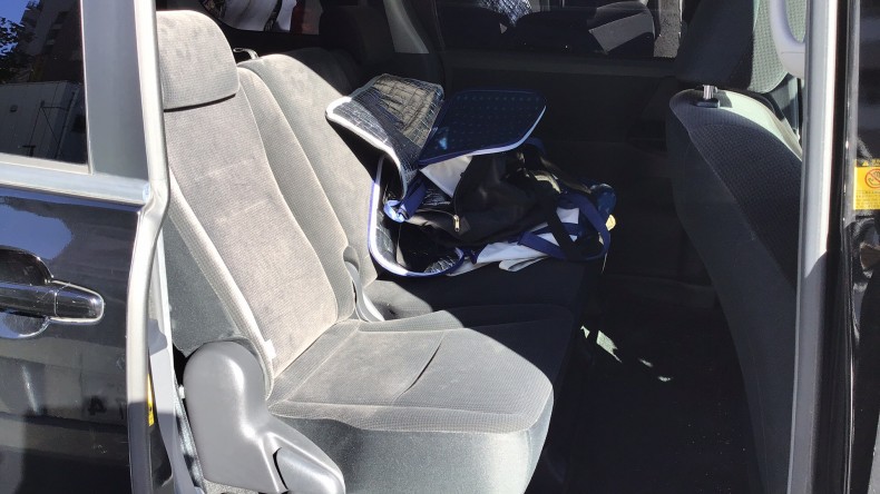 内装後方シート