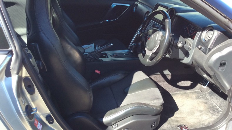 内装前方シート