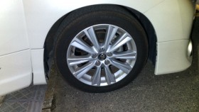 タイヤホイール前