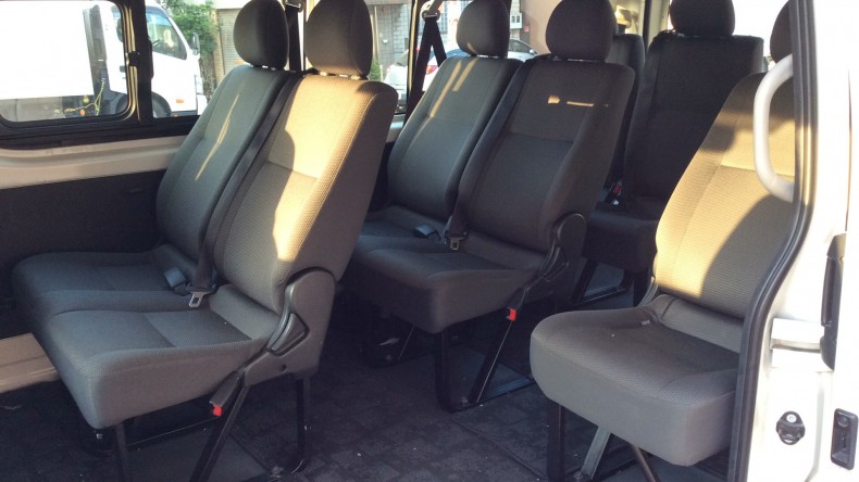 内装後方シート