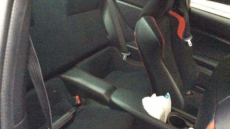 内装後方シート