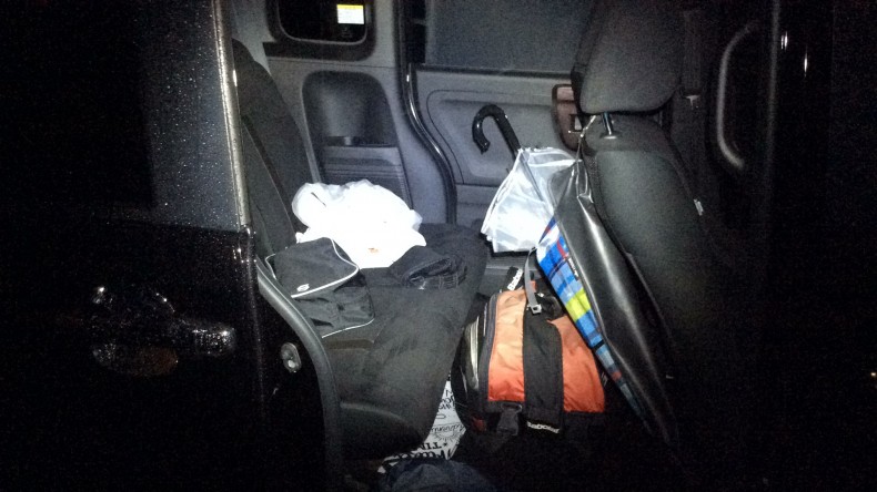 内装後方シート