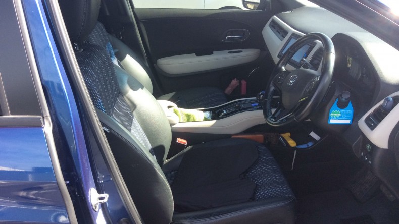 内装前方シート