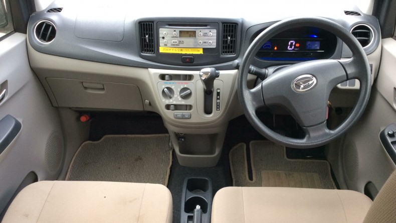 内装インパネ全体