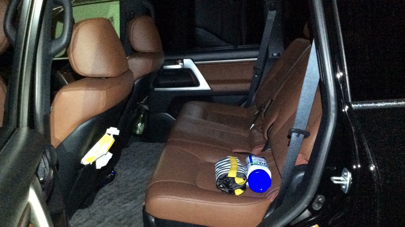 内装後方シート