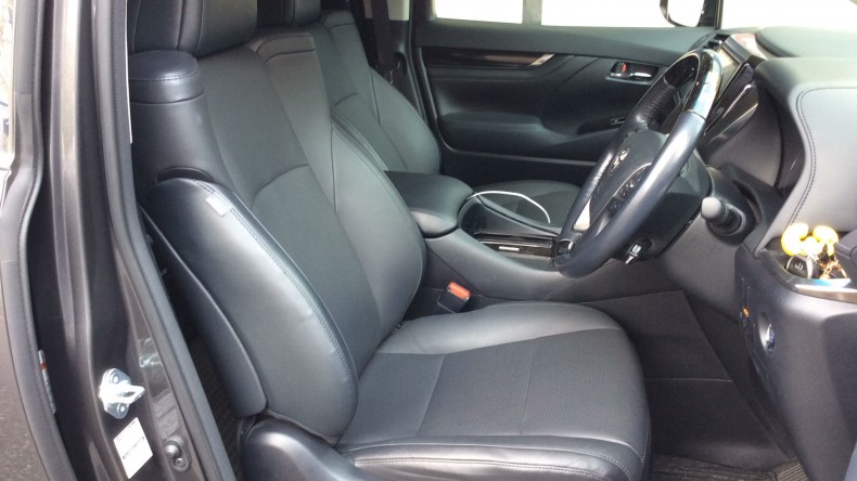 内装前方シート