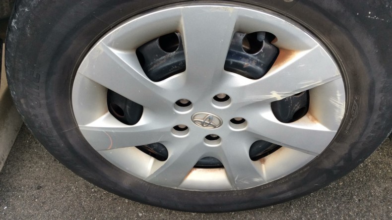 タイヤホイール前