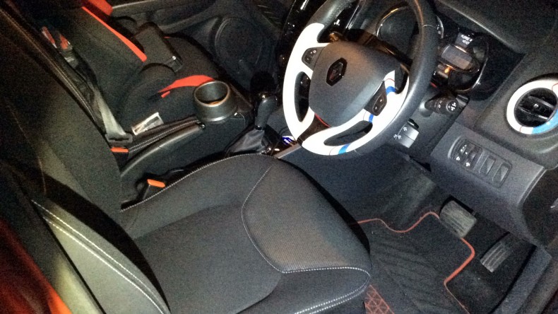 内装前方シート