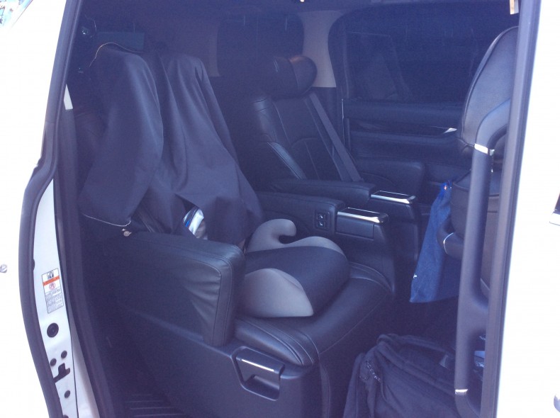 内装後方シート