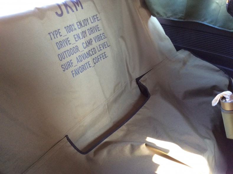 内装後方シート