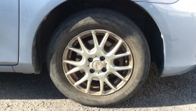 タイヤホイール前