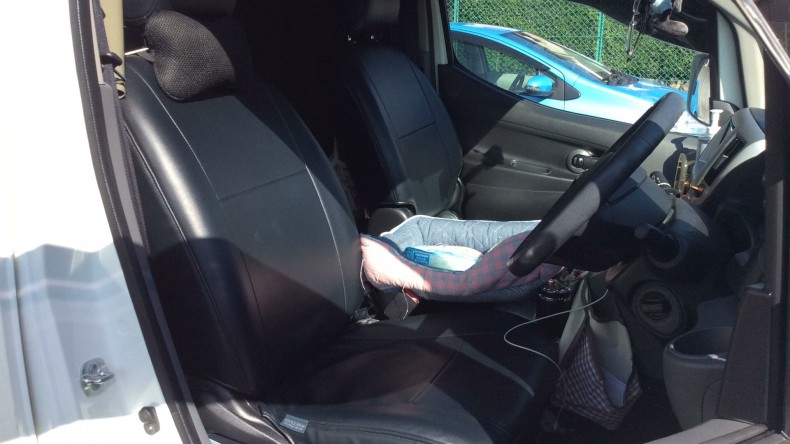 内装前方シート