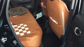 内装後方シート