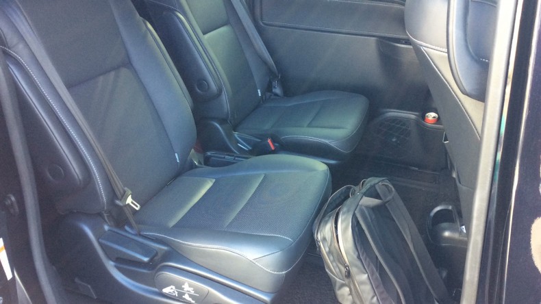 内装後方シート