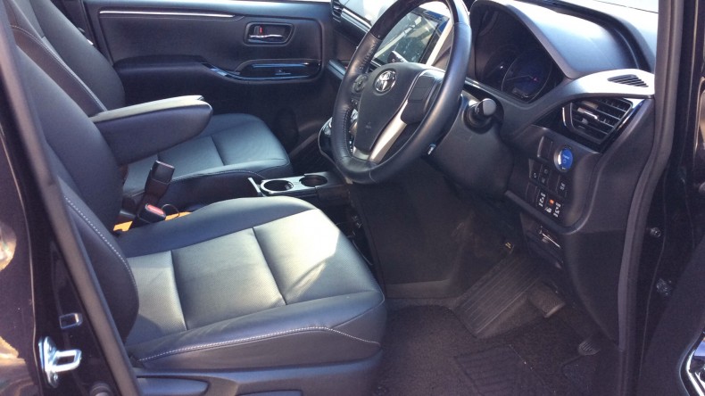 内装前方シート