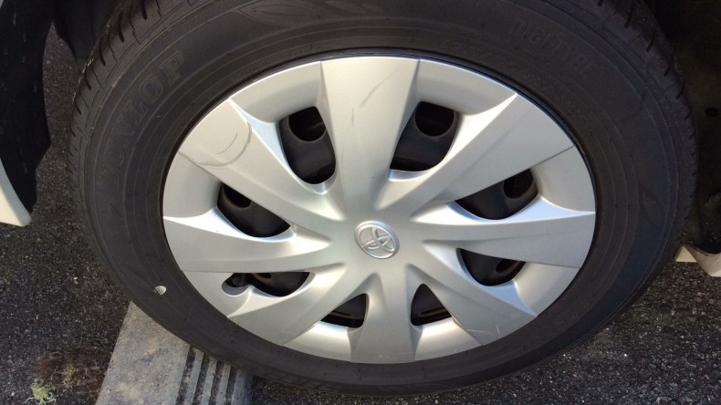 タイヤホイール前