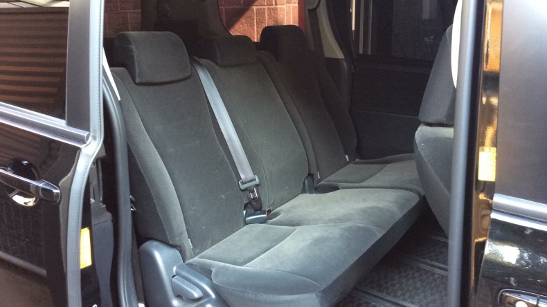 内装後方シート