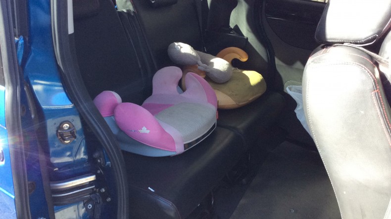 内装後方シート