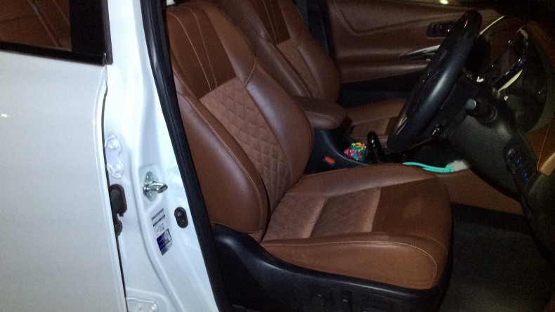 内装前方シート