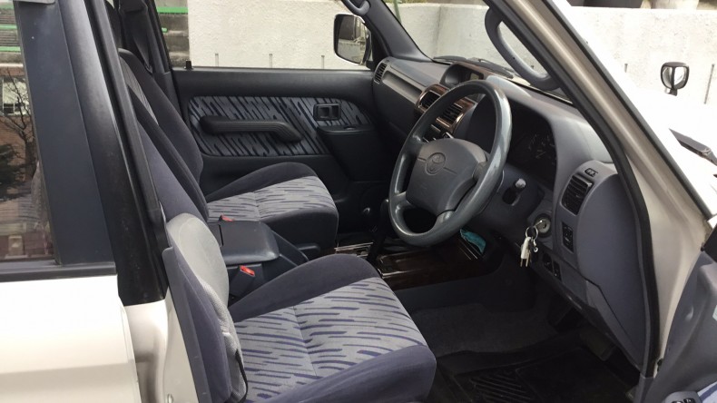 内装前方シート