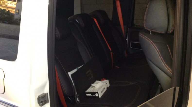 内装後方シート