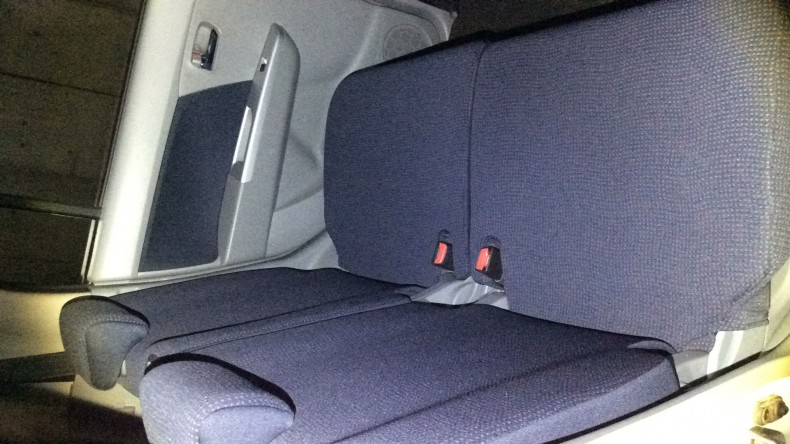 内装後方シート