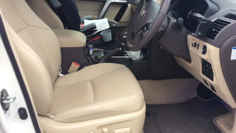 内装前方シート