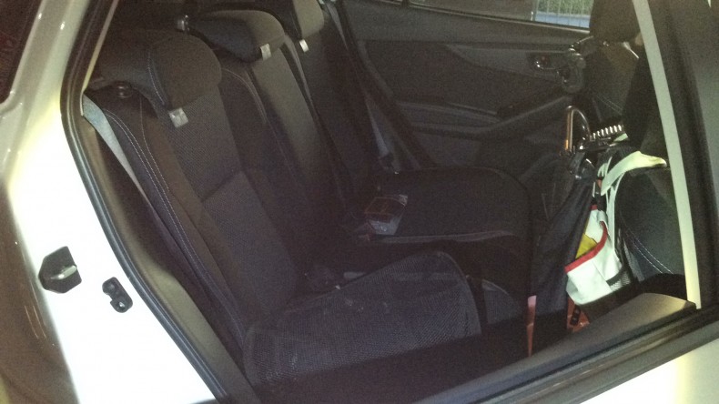 内装後方シート